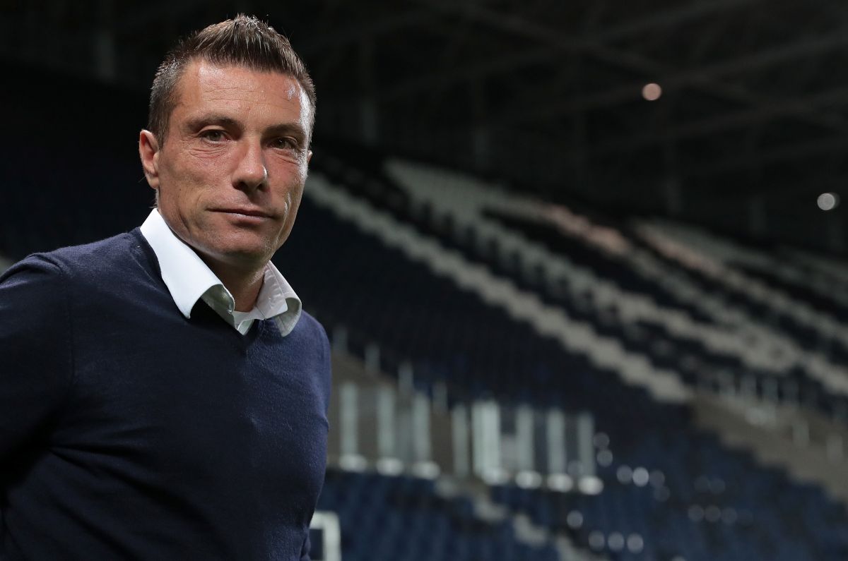 BERGAMO, ITALY - OCTOBER 28: Atalanta BC coach Massimo Brambilla looks on prior to the Primavera TIM Supercup match between Atalanta BC U19 and ACF Fiorentina U19 at Gewiss Stadium on October 28, 2019 in Bergamo, Italy. (Photo by Emilio Andreoli/Getty Images for Lega Serie A)